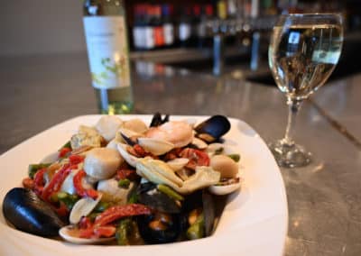 Lulus restaurant, italian-american cuisine, Enfield, CT, seafood stew, wine, fresh pasta